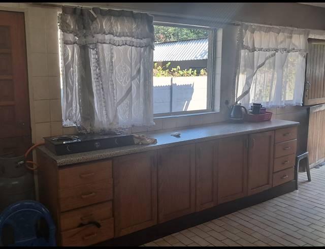 5 BEDROOM HOUSE FOR SALE IN BRITS CENTRAL